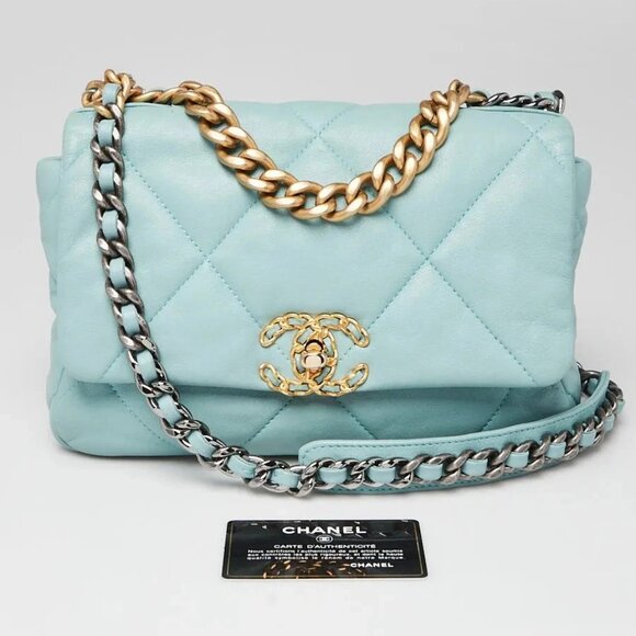 Chanel Green Quilted Lambskin Leather Chanel 19 Small Flap Bag - Picture 10 of 11